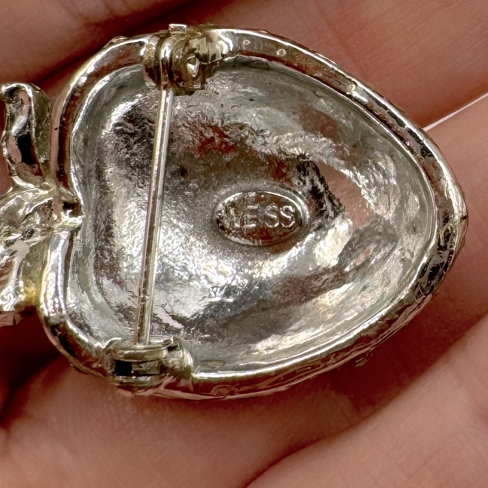 ALBERT WEISS Vintage Crystal Strawberry Brooch - Picture 9 of 11